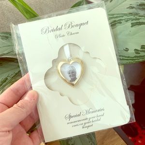 BRAND NEW Bridal Bouquet Charm